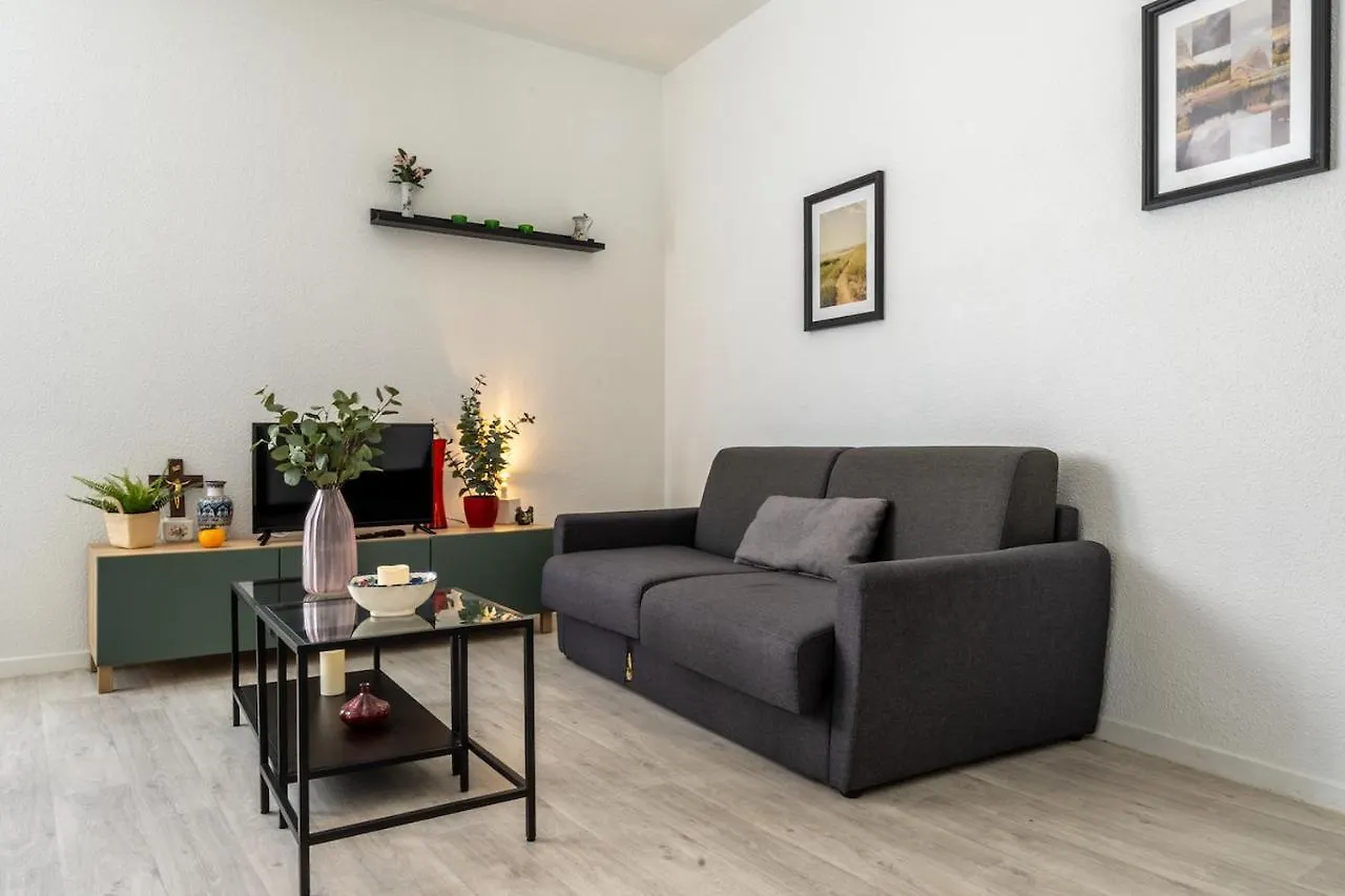 Residence Serenity - Hyper Centre - Bagagerie Lourdes 0*,  Frankrig